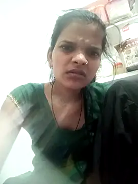 Snapshot of Student_garl_1 chatting on 05-08-26, 04:11 Student garl 1 online show from 05-08-26, 04:11