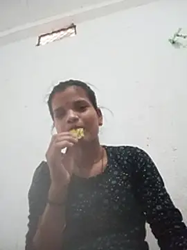 Snapshot of Student_garl_1 chatting on 06-11-26, 07:27 Student garl 1 online show from 06-11-26, 07:27