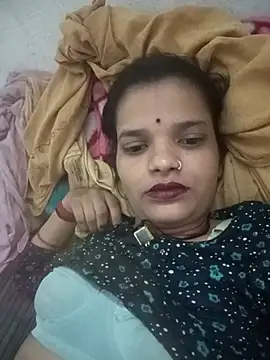 Snapshot of Student_garl_1 chatting on 06-19-26, 04:46 Student garl 1 online show from 06-19-26, 04:46