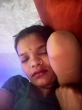 Snapshot of Student_garl_1 chatting on 05-18-26, 11:53 Student garl 1 online show from 05-18-26, 11:53