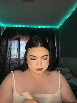 Snapshot of ElyBabyX chatting on 06-19-26, 07:14 ElyBabyX online show from 06-19-26, 07:14