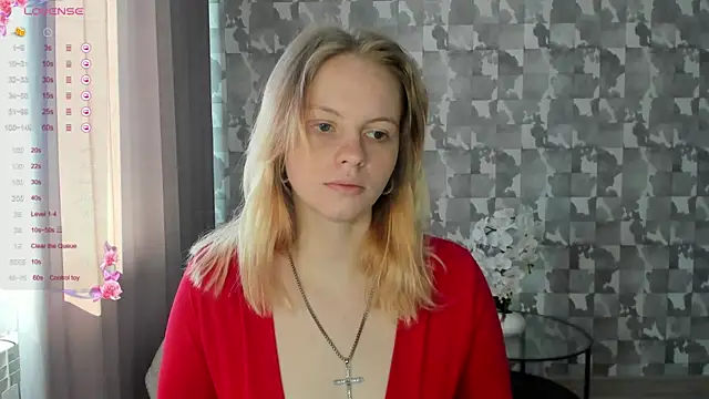Snapshot of L_aura chatting on 05-05-26, 06:38 L aura online show from 05-05-26, 06:38
