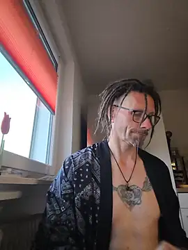Snapshot of Tattooangel4172 chatting on 06-06-26, 03:01 Tattooangel4172 online show from 06-06-26, 03:01