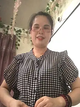 Snapshot of nidejiejie chatting on 06-18-26, 01:04 nidejiejie online show from 06-18-26, 01:04