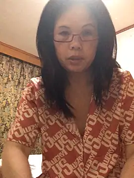 Snapshot of nidejiejie chatting on 05-11-26, 02:45 nidejiejie online show from 05-11-26, 02:45