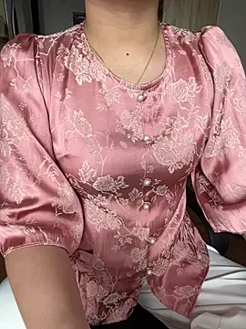 Snapshot of cherry_by chatting on 06-05-26, 07:03 cherry by online show from 06-05-26, 07:03
