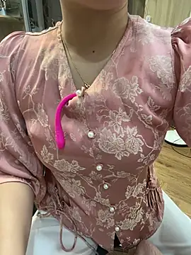 Snapshot of cherry_by chatting on 05-23-26, 03:44 cherry by online show from 05-23-26, 03:44