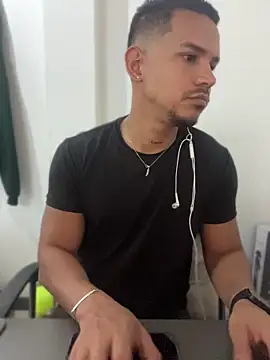 angel silva  online show from 06-27-26, 04:40