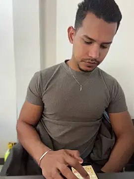 angel silva  online show from 06-26-26, 05:13
