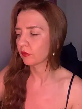 therealgingerr online show from 05-11-26, 04:25