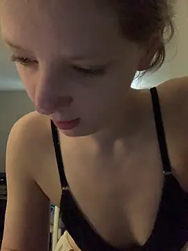 Snapshot of Tatum-Bear chatting on 05-12-26, 08:21 Tatum-Bear online show from 05-12-26, 08:21