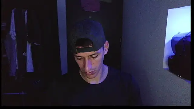 RaulRico online show from 05-16-26, 03:49