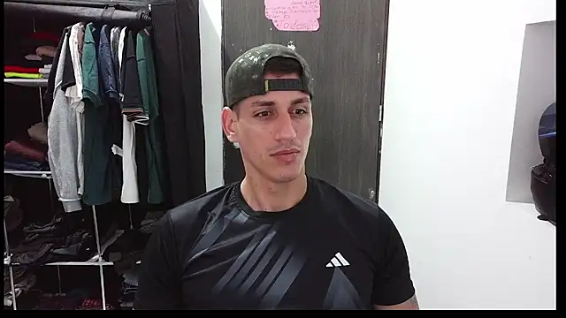 RaulRico online show from 05-10-26, 11:17
