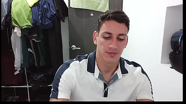 RaulRico online show from 05-17-26, 04:12