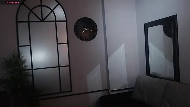 Snapshot of Spencerwhite_ chatting on 06-14-26, 02:29 Spencerwhite online show from 06-14-26, 02:29