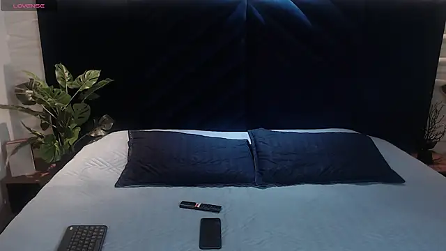 Snapshot of Spencerwhite_ chatting on 06-16-26, 10:21 Spencerwhite online show from 06-16-26, 10:21