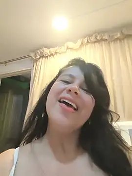 MonserratLune  online show from 05-16-26, 07:13