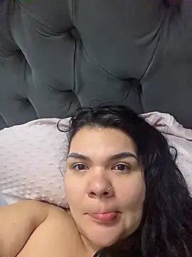 Snapshot of DiosaBelle chatting on 07-15-26, 03:57 DiosaBelle online show from 07-15-26, 03:57