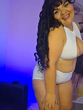 Snapshot of DiosaBelle chatting on 06-25-26, 05:12 DiosaBelle online show from 06-25-26, 05:12