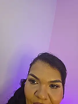 Snapshot of DiosaBelle chatting on 07-01-26, 12:44 DiosaBelle online show from 07-01-26, 12:44