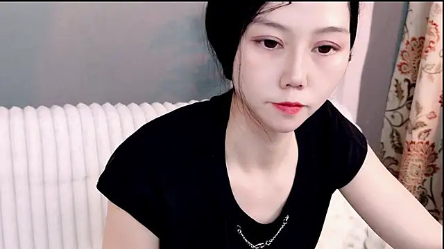 Lovelovelove698 online show from 05-05-26, 02:14