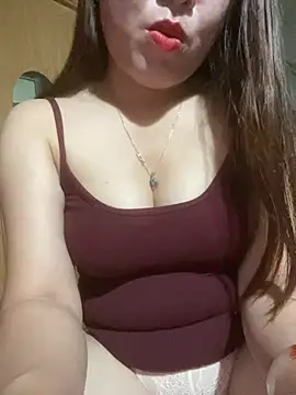 Snapshot of Poppy_dogy chatting on 07-16-26, 12:46 Poppy dogy online show from 07-16-26, 12:46