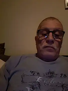 Eddy0763 online show from 05-04-26, 09:06