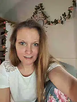 Candy Cougar online show from 05-21-26, 08:55