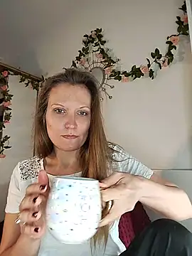 Candy Cougar online show from 05-18-26, 06:51