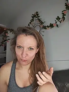 Candy Cougar online show from 06-20-26, 07:02