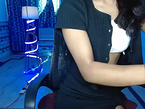 Snapshot of Annu_07 chatting on 05-25-26, 04:45 Annu 07 online show from 05-25-26, 04:45