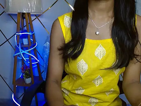 Snapshot of Annu_07 chatting on 05-06-26, 05:22 Annu 07 online show from 05-06-26, 05:22