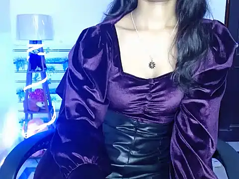 Snapshot of Annu_07 chatting on 06-12-26, 06:11 Annu 07 online show from 06-12-26, 06:11