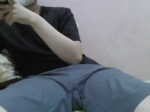 Snapshot of Zineyy chatting on 06-02-26, 03:45 Zineyy online show from 06-02-26, 03:45