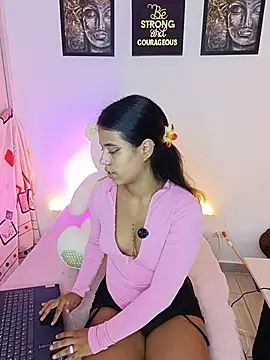 Snapshot of Raven_stonee01 chatting on 06-18-26, 12:31 Raven stonee01 online show from 06-18-26, 12:31
