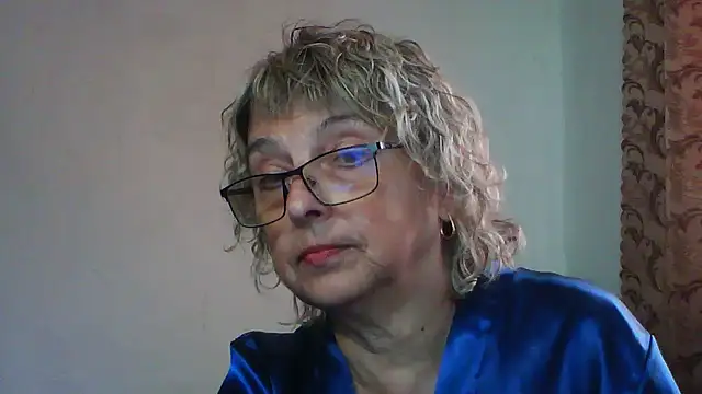 ElizabethGorden online show from 07-12-26, 06:14