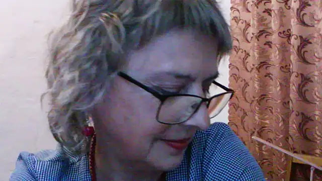 Snapshot of ElizabethGorden chatting on 06-14-26, 05:36 ElizabethGorden online show from 06-14-26, 05:36