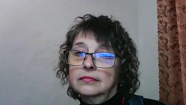 Snapshot of ElizabethGorden chatting on 06-03-26, 02:33 ElizabethGorden online show from 06-03-26, 02:33