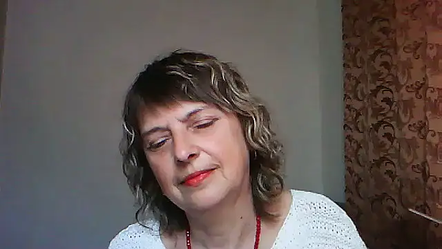Snapshot of ElizabethGorden chatting on 05-06-26, 01:37 ElizabethGorden online show from 05-06-26, 01:37