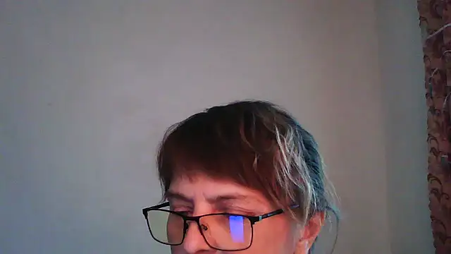 ElizabethGorden online show from 05-04-26, 01:14