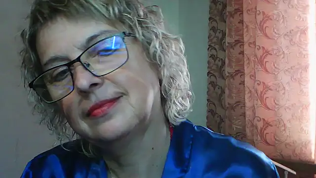 Snapshot of ElizabethGorden chatting on 06-20-26, 05:34 ElizabethGorden online show from 06-20-26, 05:34