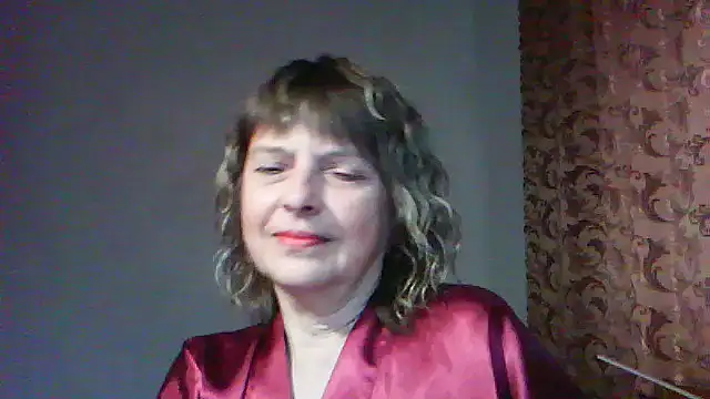 Snapshot of ElizabethGorden chatting on 05-13-26, 03:02 ElizabethGorden online show from 05-13-26, 03:02