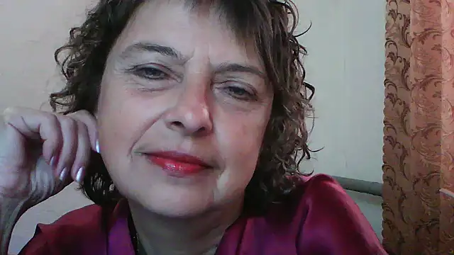 Snapshot of ElizabethGorden chatting on 05-29-26, 04:18 ElizabethGorden online show from 05-29-26, 04:18