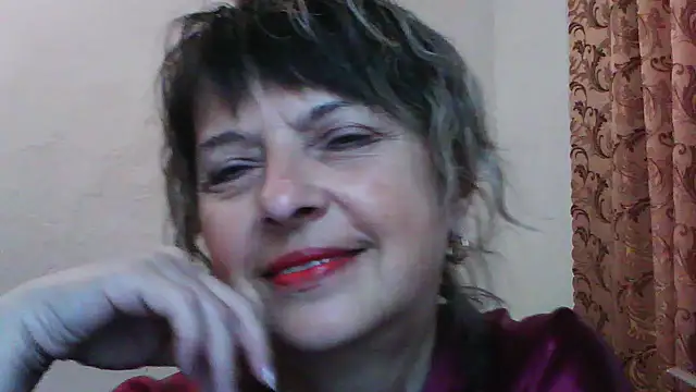 Snapshot of ElizabethGorden chatting on 05-21-26, 03:15 ElizabethGorden online show from 05-21-26, 03:15
