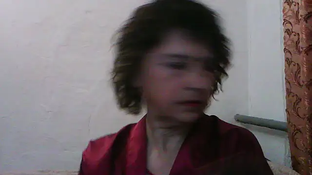 Snapshot of ElizabethGorden chatting on 05-30-26, 04:19 ElizabethGorden online show from 05-30-26, 04:19