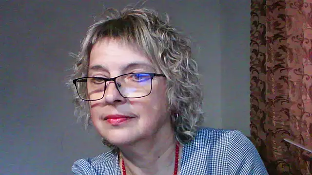 Snapshot of ElizabethGorden chatting on 06-12-26, 01:09 ElizabethGorden online show from 06-12-26, 01:09