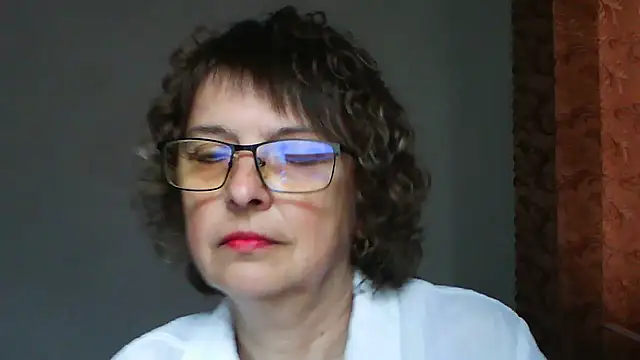 Snapshot of ElizabethGorden chatting on 06-01-26, 11:32 ElizabethGorden online show from 06-01-26, 11:32