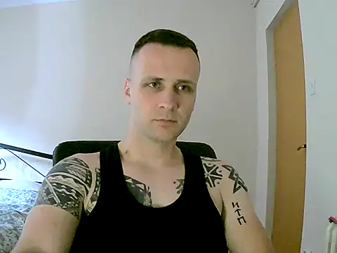 MacMillan69 online show from 05-08-26, 02:43