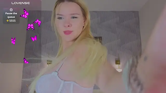 Snapshot of Stella_Morgan chatting on 07-16-26, 05:10 Stella Morgan online show from 07-16-26, 05:10