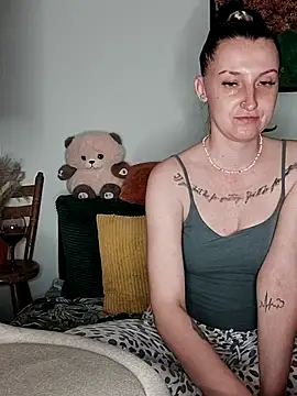 Snapshot of Goddessm00n1 chatting on 05-15-26, 08:40 Goddessm00n1 online show from 05-15-26, 08:40